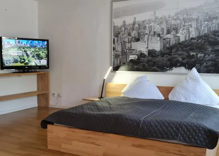 50qm Flat Am Uni Campus Im Zentrum Von - Bl